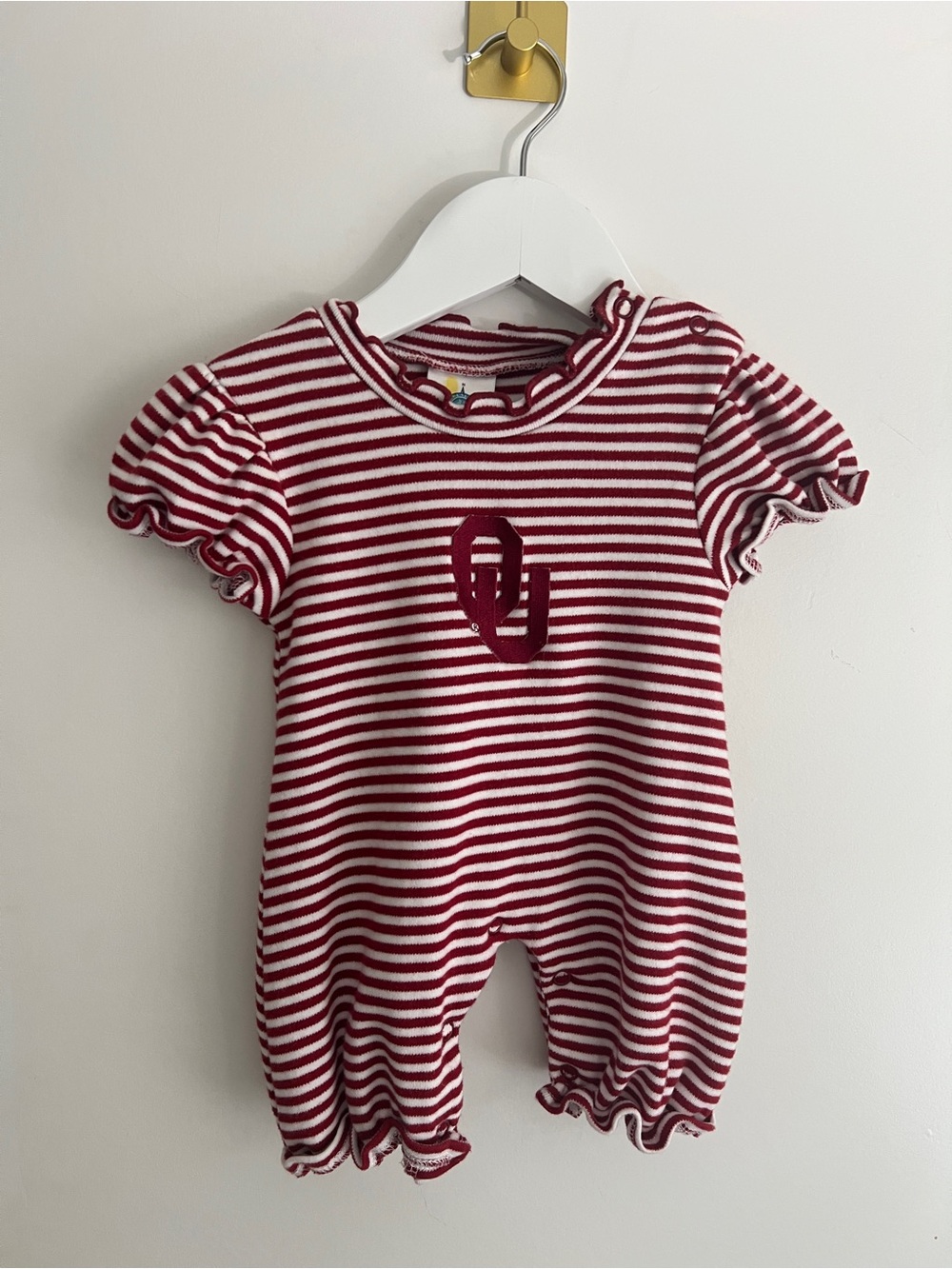 OU Ruffled Baby romper like new - Picture 5 of 6